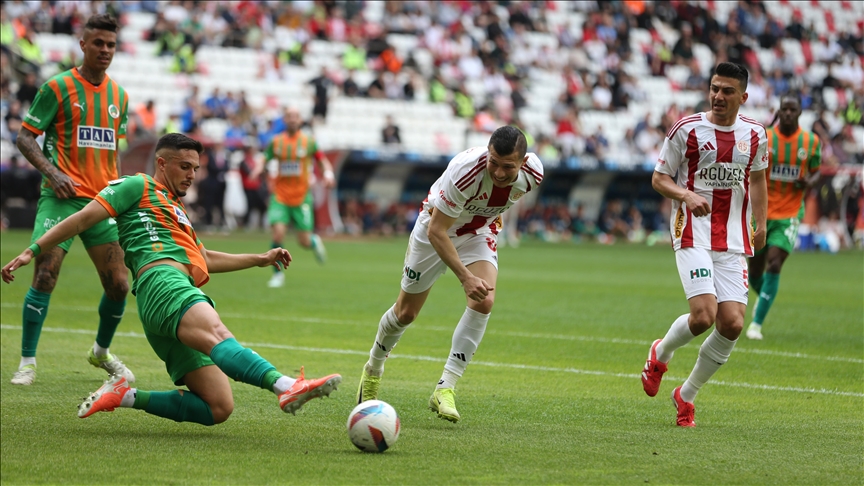 Onvo Antalyasor, Corendon Alanyaspor'u yendi