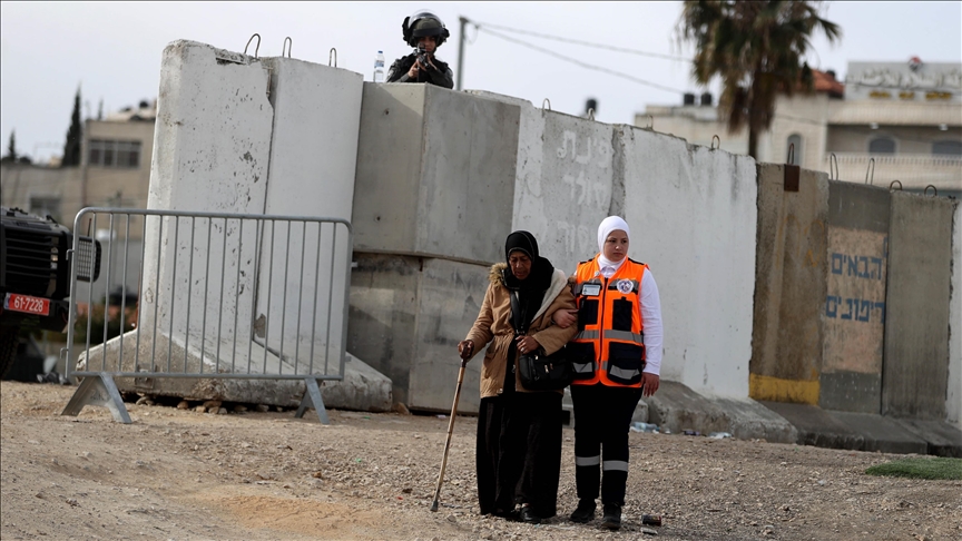 Israel restricts Palestinians' access to Al-Aqsa Mosque for 4th consecutive Friday in Ramadan