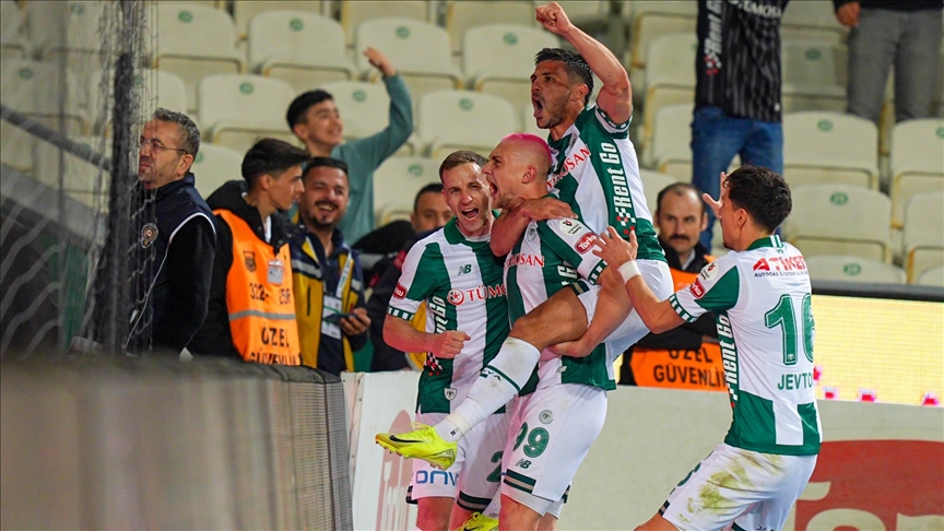Konyaspor, evindeki galibiyetlerle alt sıralardan uzaklaşıyor