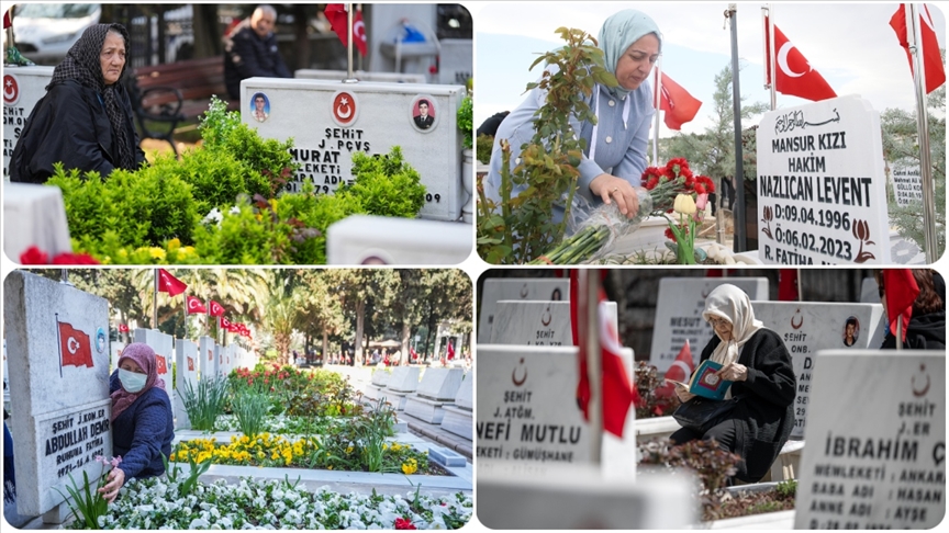 Arife gününde şehitlik ve mezarlıkları ziyaret edenler yakınları için dua okudu