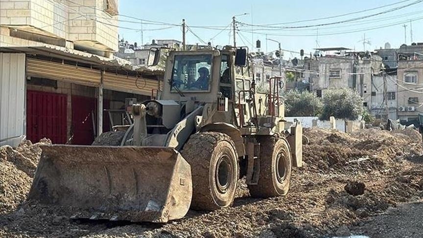انفجار عبوة ناسفة قرب جرافة إسرائيلية وسط قطاع غزة