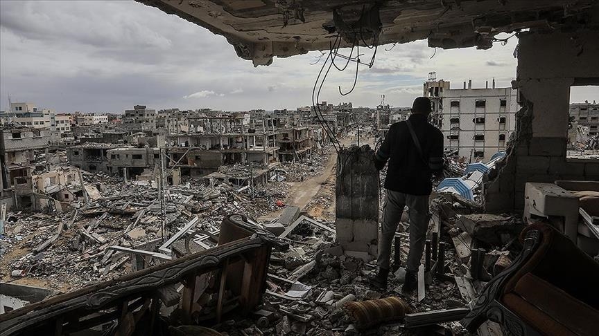 Israel issues evacuation orders for Palestinian civilians in Khan Younis ahead of attacks Israel issues evacuation orders for Palestinian civilians in Khan Younis ahead of attacks