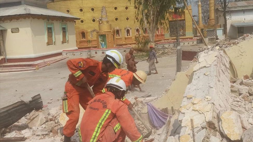 Myanmar resistance offers 2-week ceasefire after deadly quake