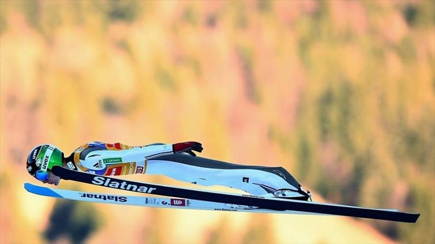 Domen Prevc letio 254,5 metara za novi svjetski rekord