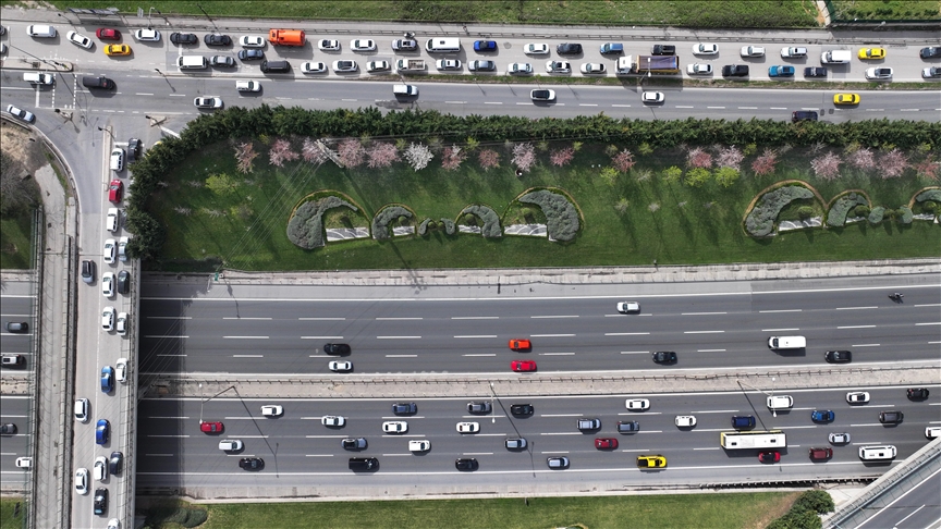İstanbul'da bayram tatilinde trafik yoğunluğu yaşanıyor
