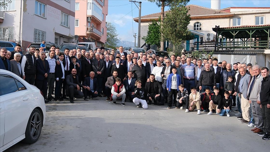 Denizli'de mahalleli imece usulü bayram yemeği geleneğini sürdürüyor