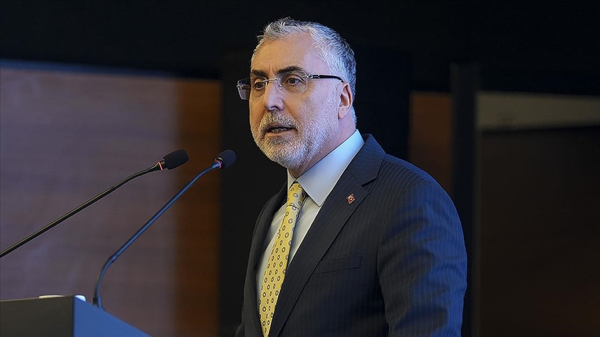 Bakan Işıkhan: Sorumsuz çağrılarıyla emekçilerimizin ekmeğiyle oynamaya çalışanlar asla amacına ulaşamayacak