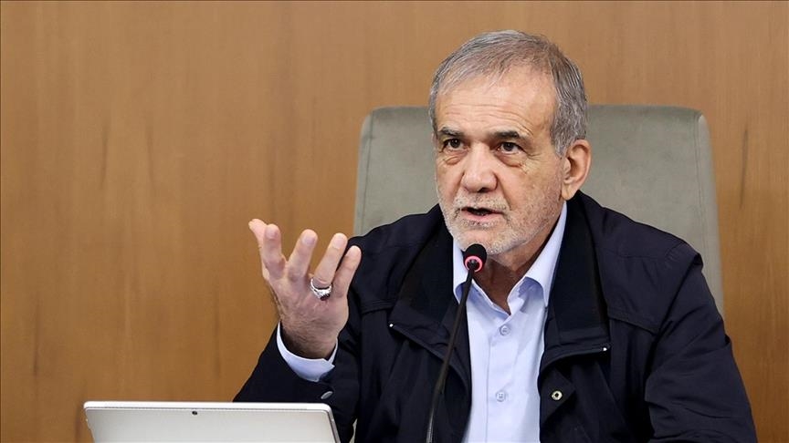 Iran says ready to strengthen ties with Islamic, neighboring countries