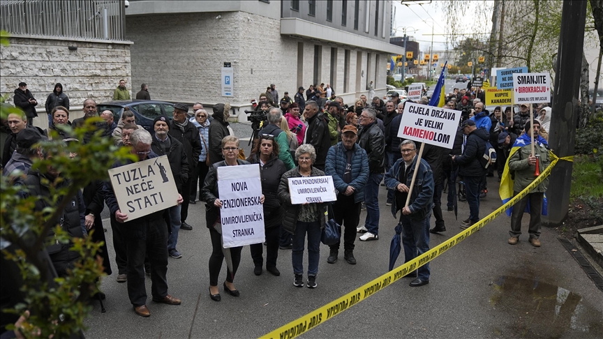 Protesti u Sarajevu zbog loše ekonomske situacije i visokih troškova života