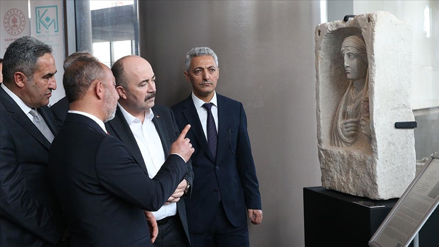 Zeugma Mozaik Müzesi'ndeki 51 eser Hatay'da sergilendi