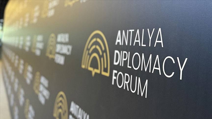 Дипломатический форум в Анталье способствует развитию туризма в регионе