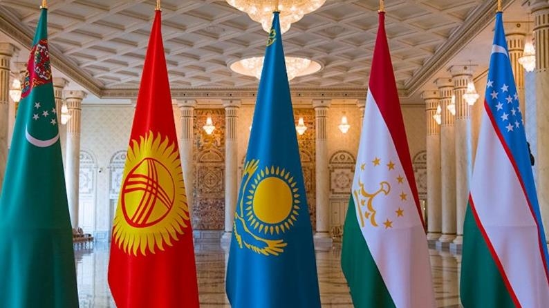 Президент Узбекистана обсудил укрепление сотрудничества с лидерами стран Центральной Азии