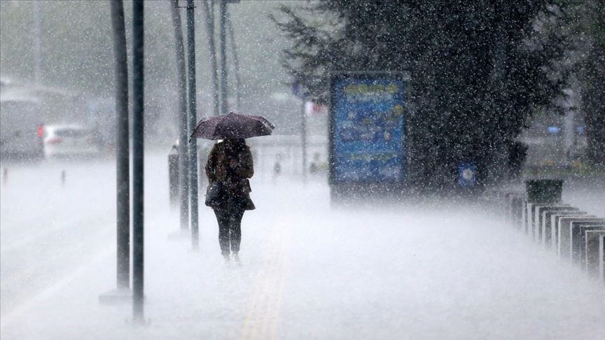 Meteorolojiden Ankara için gök gürültülü sağanak uyarısı