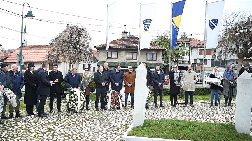 Bosna Hersek'in başkenti Saraybosna'nın savunmasında hayatını kaybedenler törenlerle anıldı
