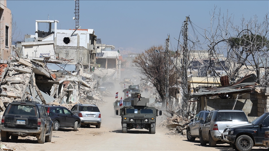 Lebanese army removes explosives, barriers set by Israeli forces in southern Tyre district