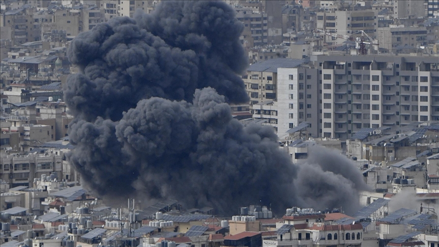 غارة إسرائيلية تستهدف مبنى في بعلبك شرق لبنان 