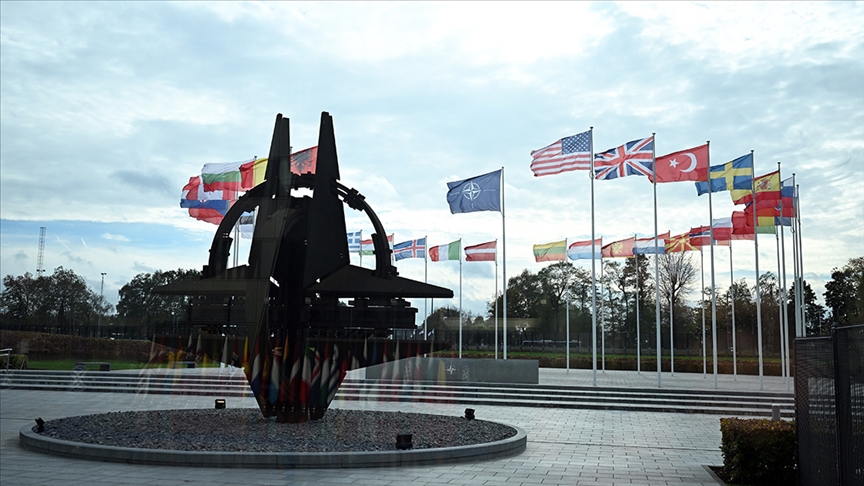 NATO'da görev yapan ABD'li üst düzey askeri yetkili Chatfield'ın görevden alındığı iddiası