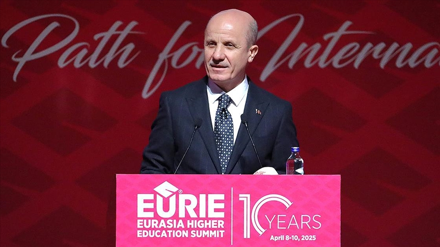 YÖK Başkanı Özvar 2025 Avrasya Yükseköğretim Zirvesi'nde konuştu
