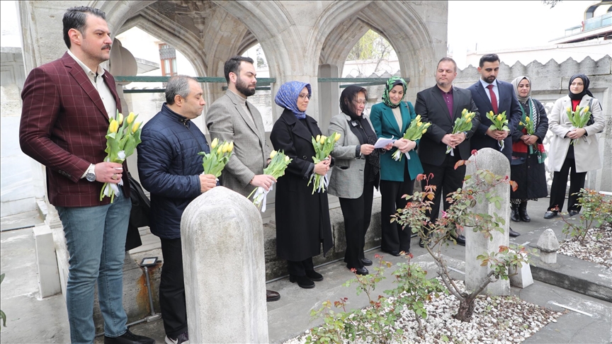 Mimar Sinan vefatının 437. yılında kabri başında düzenlenen programla anıldı