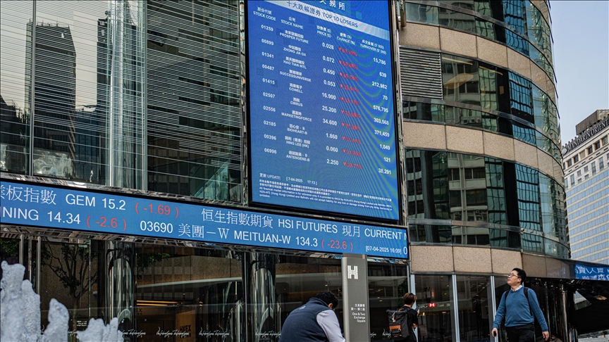 Tariffs significantly raise recession risks in US: Fitch