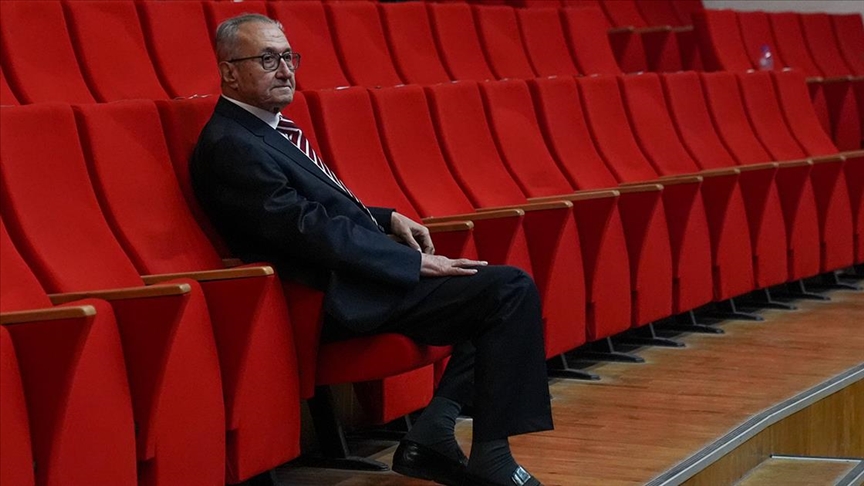 Klasik müziğin çınarlarından Prof. Koral Çalgan'ın 85. yaşını öğrencileri konserle kutladı