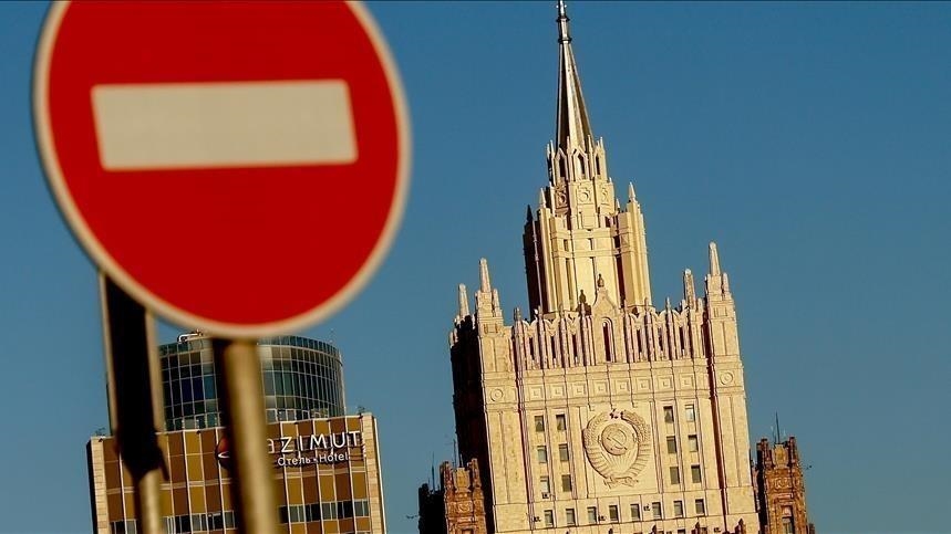 Russia summons Estonian charge d'affairs over vandalism at Soviet war cemetery in Tallinn
