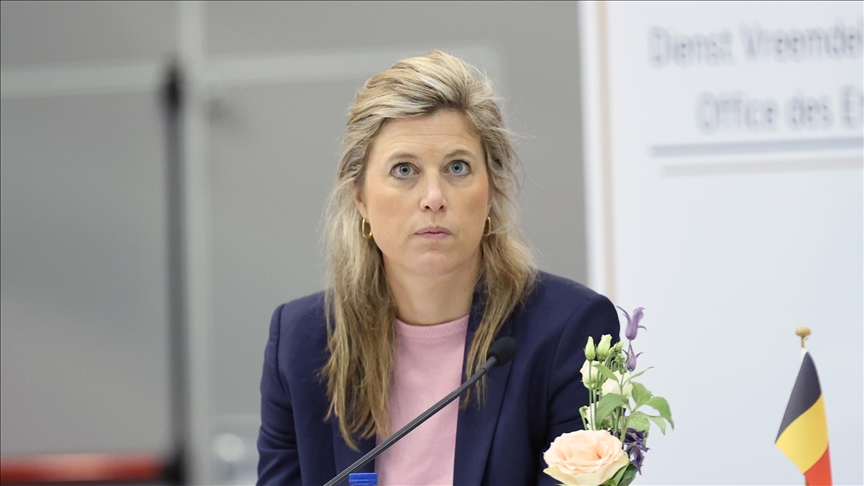 Belgium to place detained irregular migrants in closed return centers Belgium to place detained irregular migrants in closed return centers