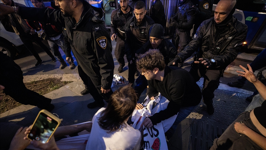 Israeli police disperse protest in Jerusalem demanding end to Gaza war