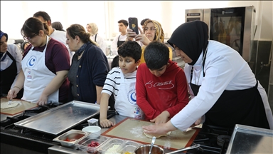 Türkiye, fëmijët me autizëm në qytetin Adıyaman përgatitën pica