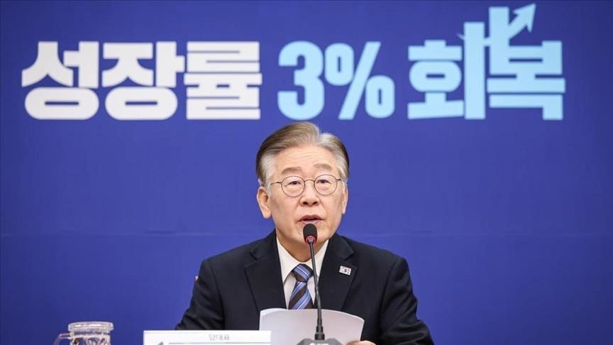 South Korean opposition leader announces presidential bid South Korean opposition leader announces presidential bid