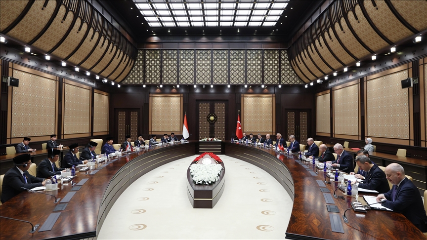 Türkiye’s President Erdogan welcomes Indonesian counterpart Prabowo in Ankara