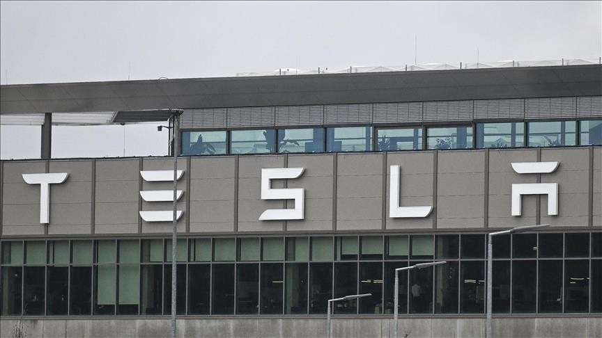 Tesla shares soar 22.6% as Trump grants tariff pause