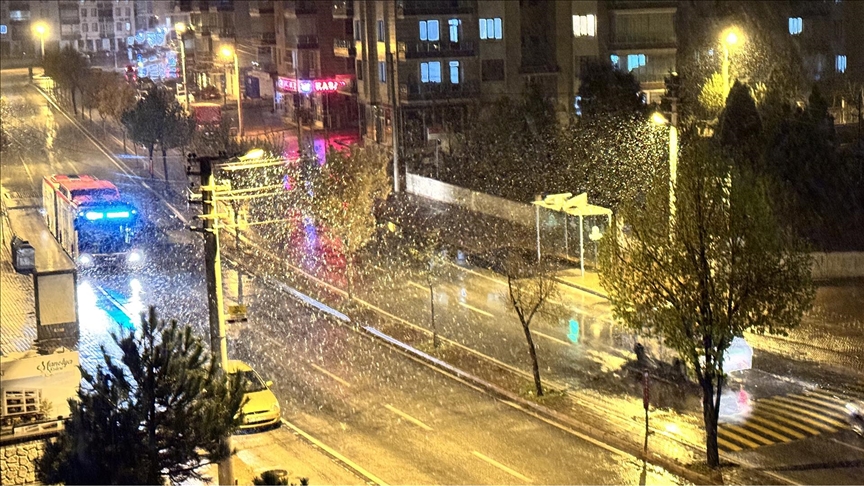 Konya'da kar etkili oluyor