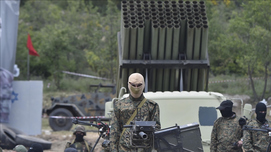 İsrail'in ihlalleri ve ABD'nin baskısı altındaki Lübnan, Hizbullah'ın silahlarını alabilecek mi?