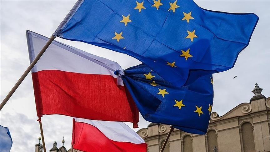 Polish far-right party preparing for possible EU exit