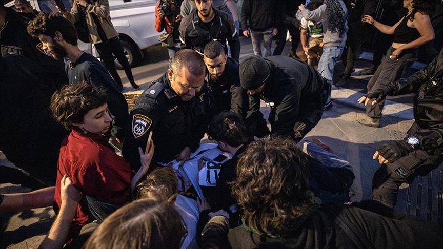 Izraelska policija nasilno rastjerala demonstrante protiv rata u Gazi