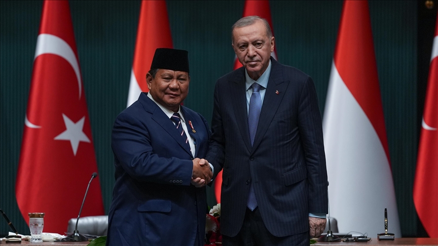 Türkiye ile Endonezya ticarette "savunma" ile atak yapacak