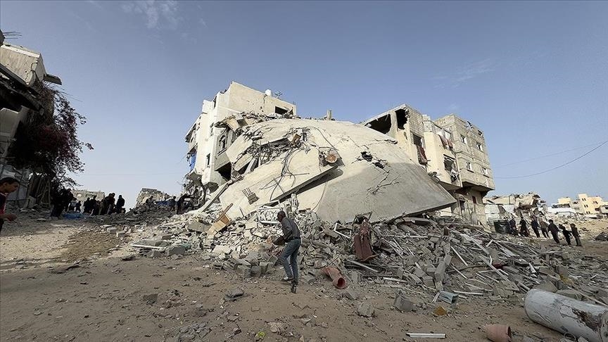 Israel kills 15 Palestinians in latest attacks on Gaza