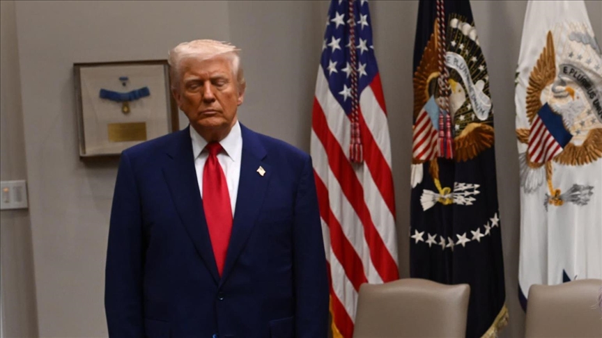 Beyaz Saray'da Obama'nın portresinin yerine Trump'a suikast girişimini tasvir eden tablo asıldı