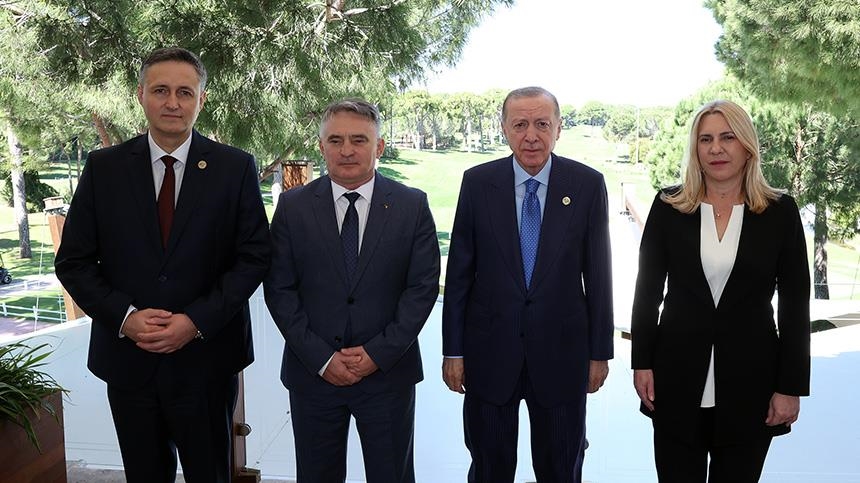 Članovi Predsjedništva BiH sastali se s Erdoganom u Antaliji 