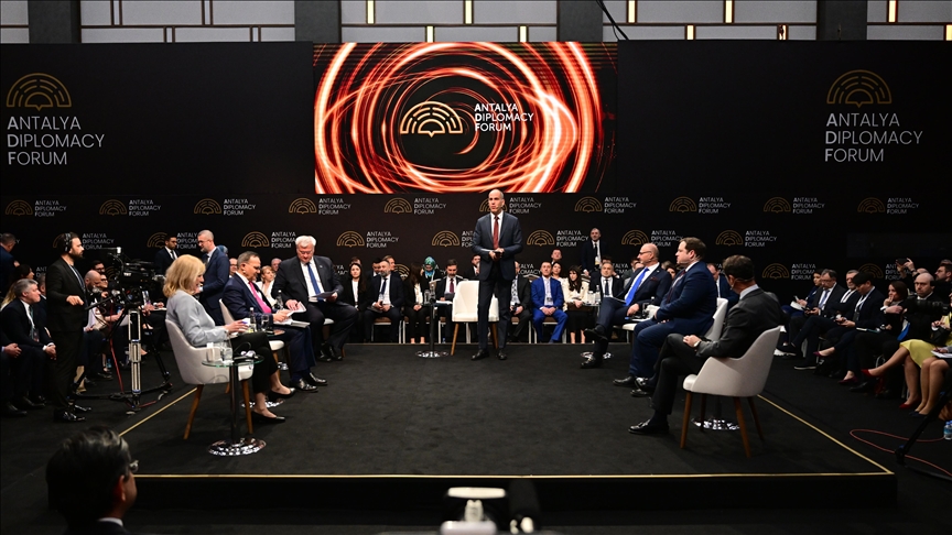 Antalya Diplomasi Forumu'nda Rusya-Ukrayna Savaşı ve Avrupa'nın güvenliğinin bütünselliği ele alındı