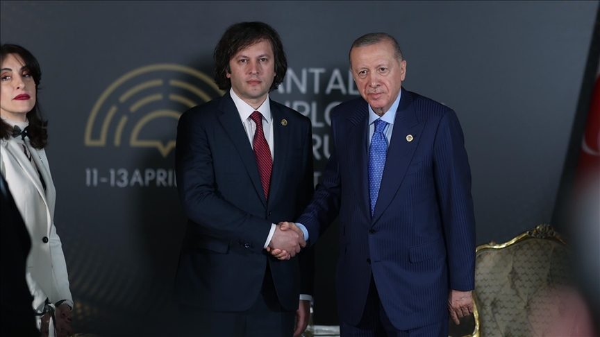 خط آهن باکو-تفلیس-کارص؛ کلید ظرفیت‌های جدید منطقه‌ای در گفتگوهای اردوغان و کوباخیدزه