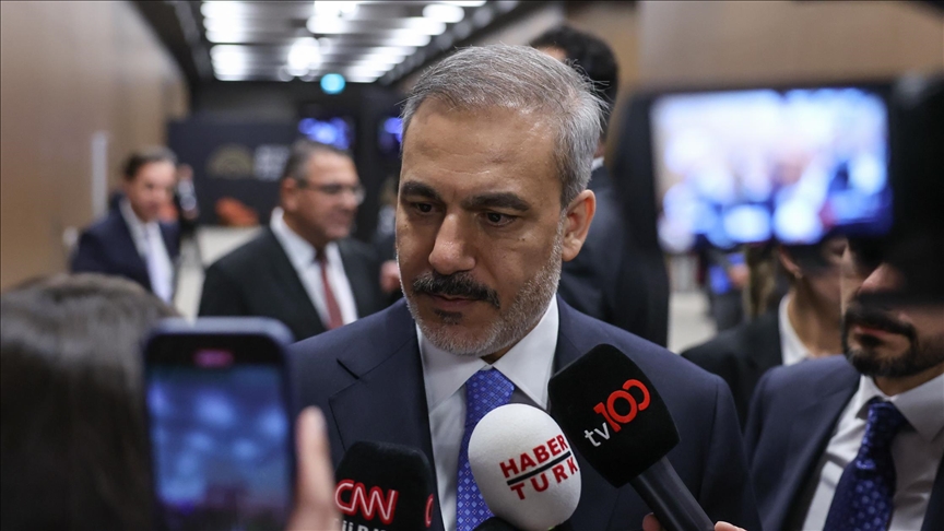 فيدان: العراق يتعامل مع "بي كي كي" على أنه تنظيم إرهابي