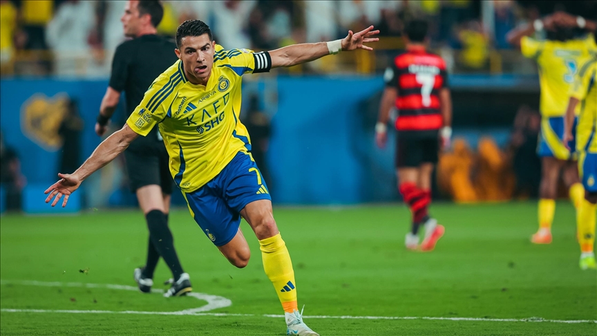 قدم.. رونالدو يقود النصر للفوز على الرياض في الدوري السعودي