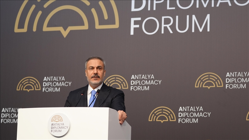 Kryediplomati turk: Po punohet për takimin mes presidentëve të Türkiyes dhe SHBA-së