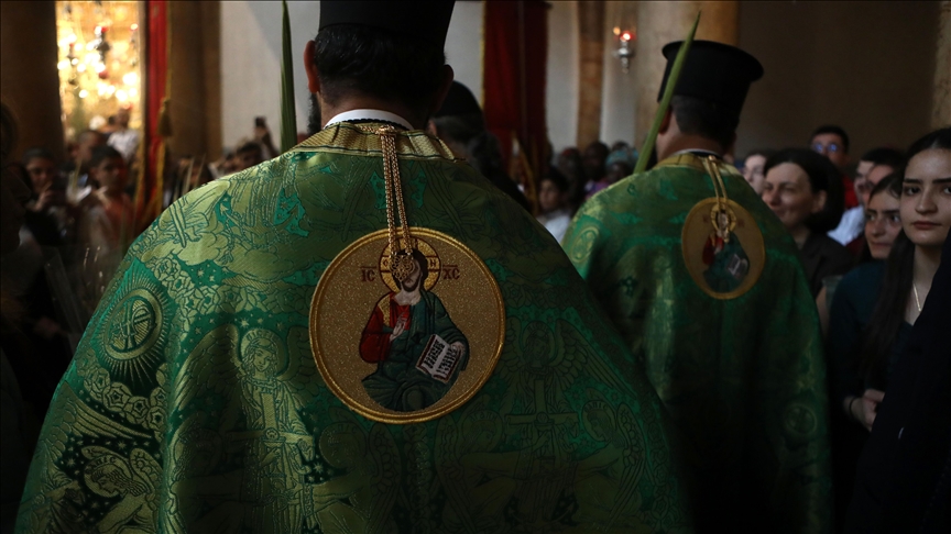 West Bank Christians mark Palm Sunday as Israel blocks access to Jerusalem