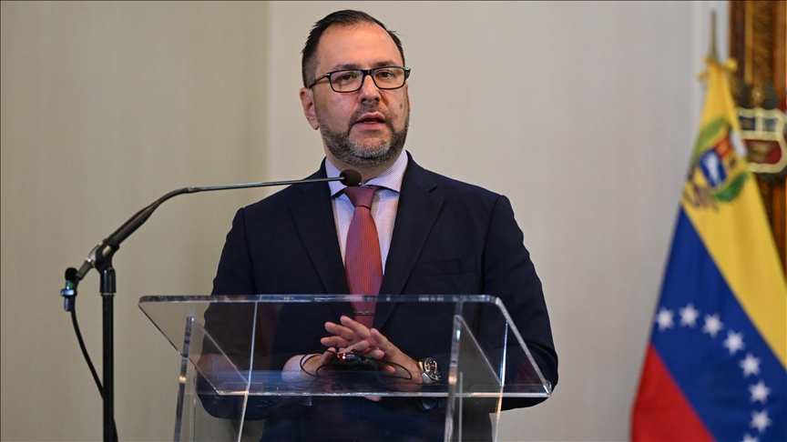 Top Venezuelan diplomat criticizes US over migrant expulsions, tariff policies