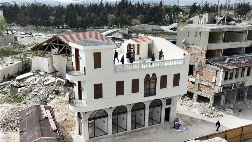 Depremde yıkılan Hatay Edebiyat Müze Kütüphanesinin yeniden inşasında sona yaklaşıldı