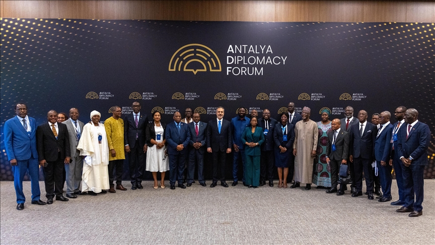 Dışişleri Bakanı Fidan, Antalya'da Afrika ülkelerinden bakanlar ve üst düzey isimlerle görüştü