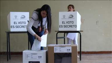 Ecuador braces for tense presidential showdown as left, right vie for power
